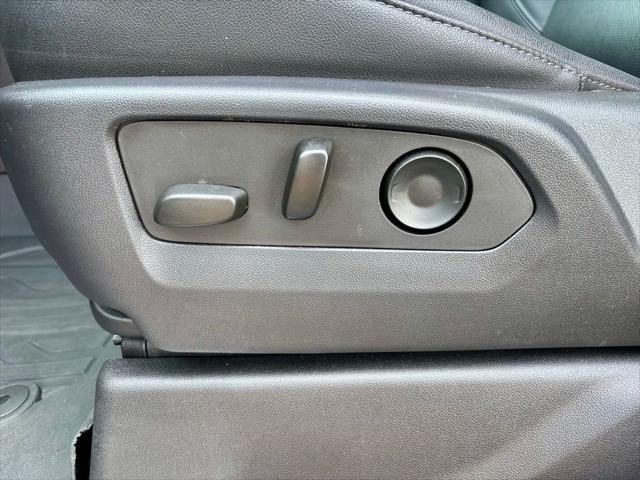Photo of 2022 Titanium Rush Metallic GMC Sierra 1500