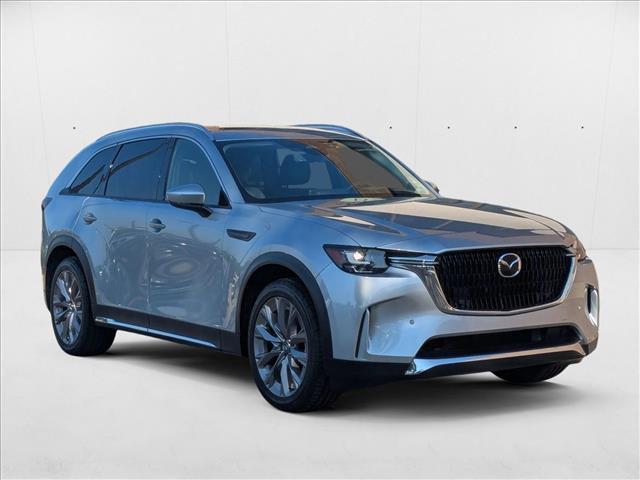 Photo of 2024 Sonic Silver Mazda CX-90