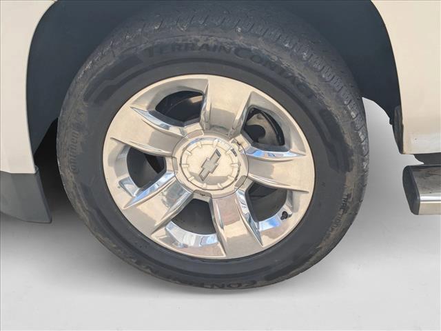 Photo of 2019 Iridescent Pearl Tricoat Chevrolet Tahoe