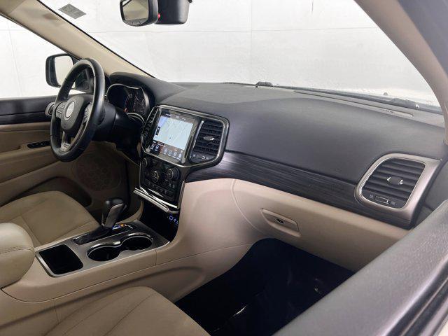 Photo of 2022 Bright White Clearcoat Jeep Grand Cherokee