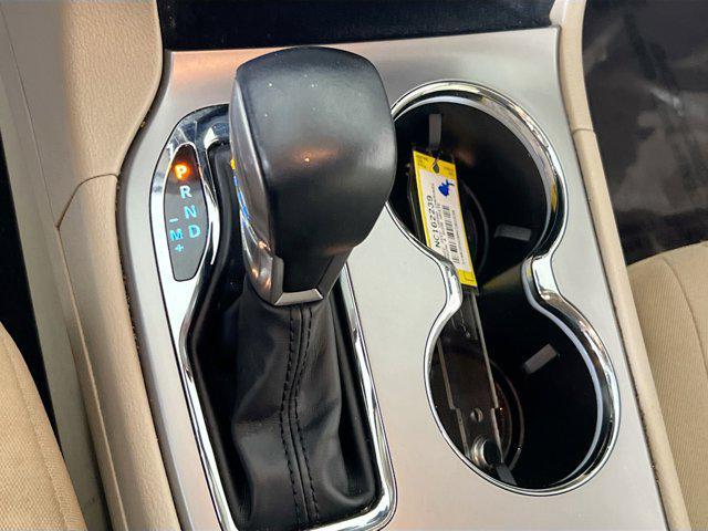 Photo of 2022 Bright White Clearcoat Jeep Grand Cherokee