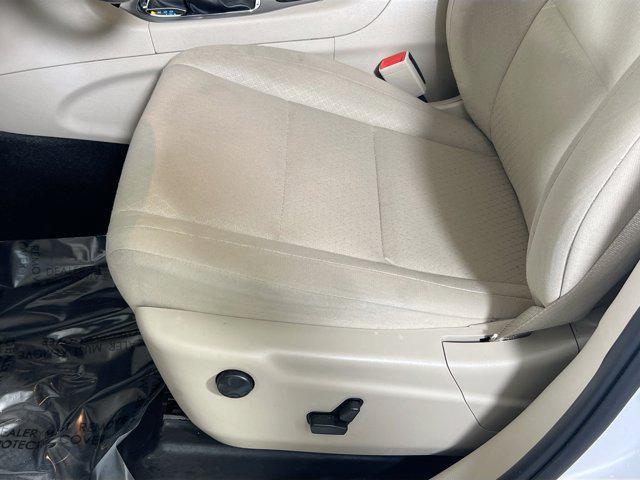 Photo of 2022 Bright White Clearcoat Jeep Grand Cherokee