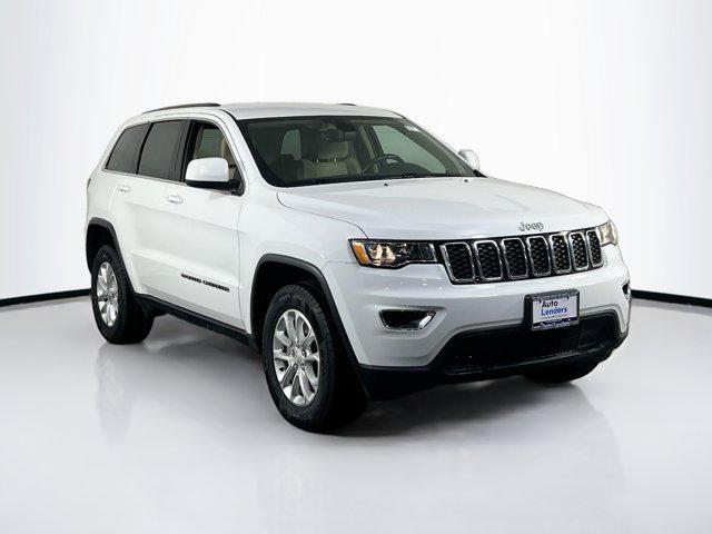 Photo of 2022 Bright White Clearcoat Jeep Grand Cherokee
