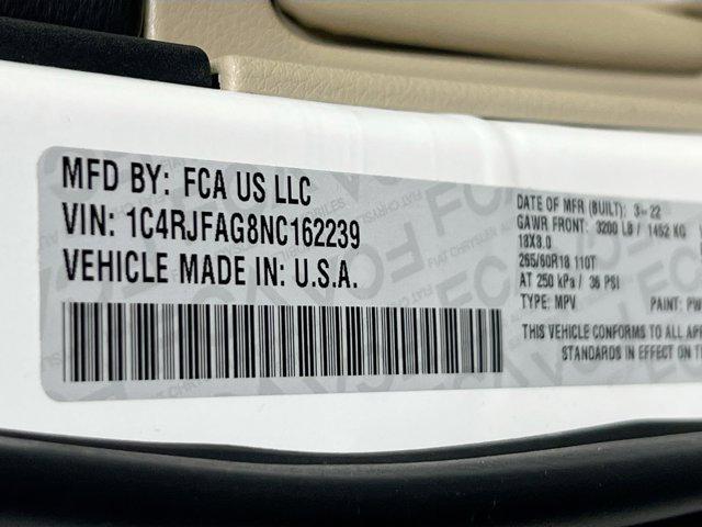 Photo of 2022 Bright White Clearcoat Jeep Grand Cherokee