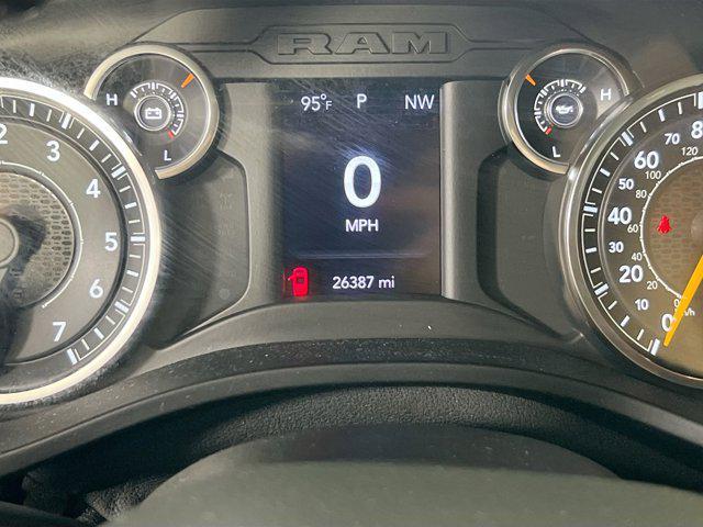Photo of 2022 Diamond Black Crystal Pearlcoat RAM 1500