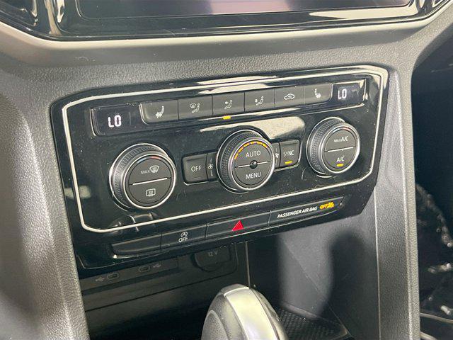 Photo of 2022 Pure Gray Volkswagen Atlas Cross Sport