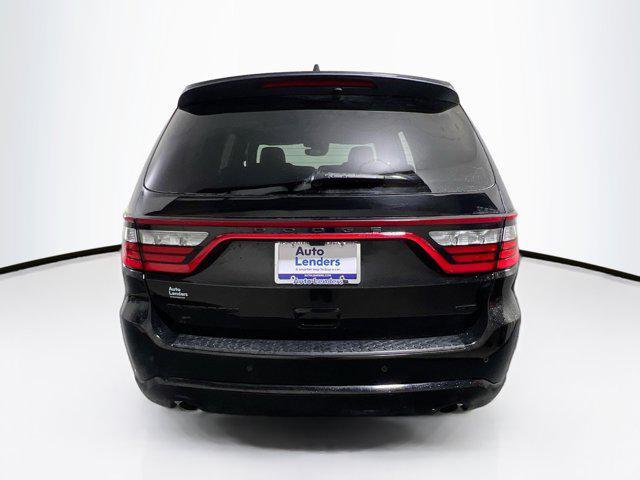 Photo of 2022 DB Black Clearcoat Dodge Durango