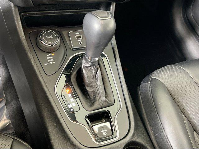 Photo of 2022 Diamond Black Crystal Pearlcoat Jeep Cherokee