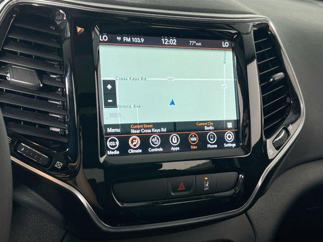 Photo of 2022 Diamond Black Crystal Pearlcoat Jeep Cherokee