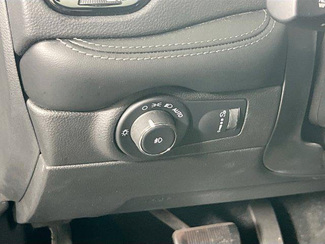 Photo of 2022 DB Black Clearcoat Dodge Durango
