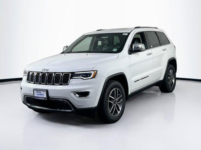 Photo of 2022 Bright White Clearcoat Jeep Grand Cherokee