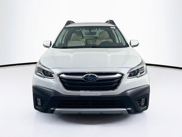 Photo of 2022 Crystal White Pearl Subaru Outback