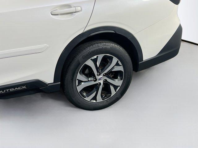 Photo of 2022 Crystal White Pearl Subaru Outback