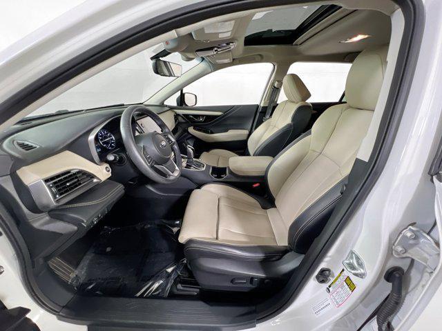Photo of 2022 Crystal White Pearl Subaru Outback