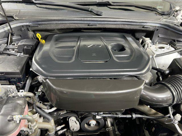 Photo of 2022 Bright White Clearcoat Jeep Grand Cherokee