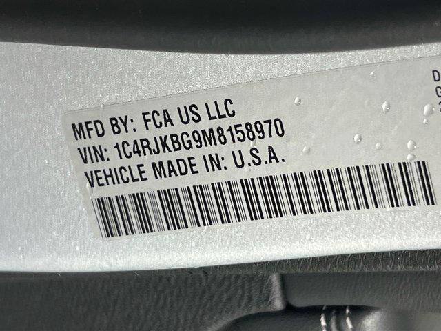 Photo of 2021 Silver Zynith Jeep Grand Cherokee L