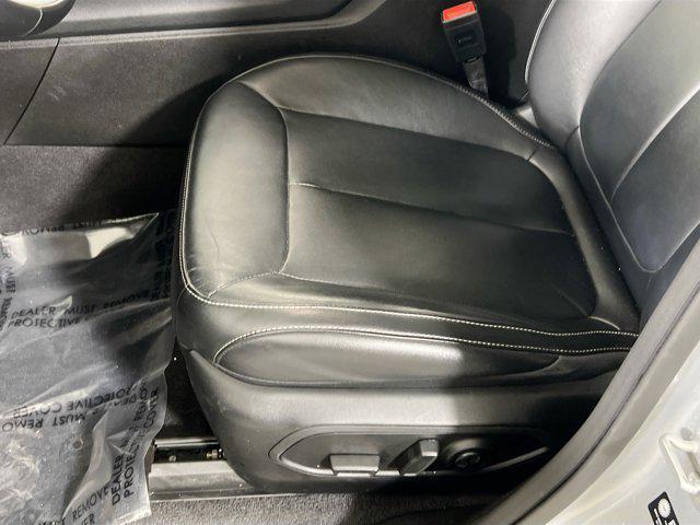 Photo of 2021 Silver Zynith Jeep Grand Cherokee L