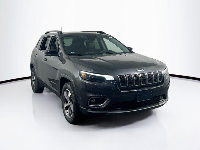 Photo of 2022 Granite Crystal Metallic Clearcoat Jeep Cherokee