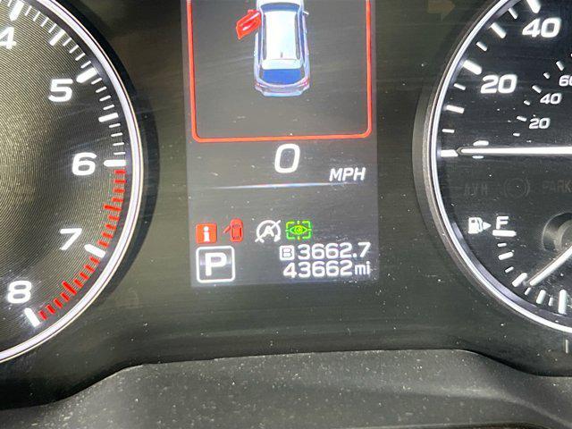 Photo of 2022 Crystal Black Silica Subaru Outback