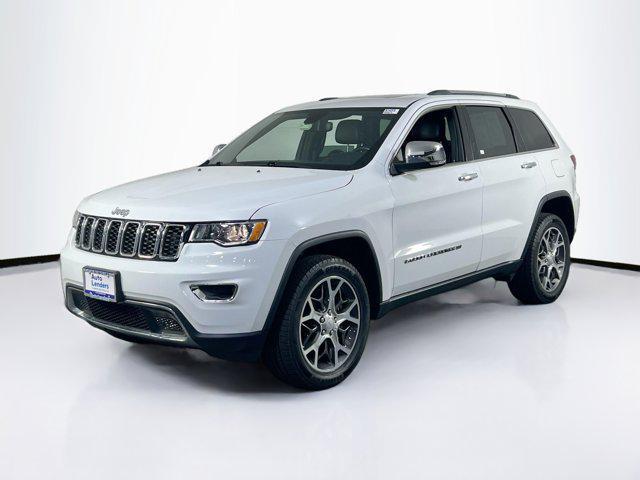 Photo of 2022 Bright White Clearcoat Jeep Grand Cherokee
