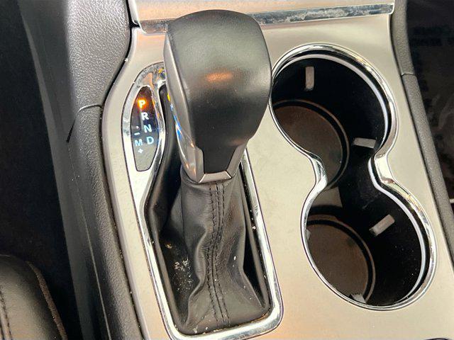 Photo of 2022 Bright White Clearcoat Jeep Grand Cherokee
