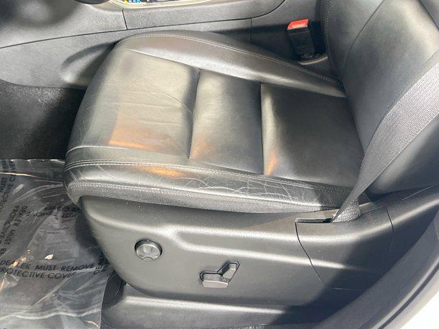 Photo of 2022 Bright White Clearcoat Jeep Grand Cherokee