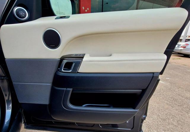 Photo of 2014 Gray Land Rover Range Rover Sport