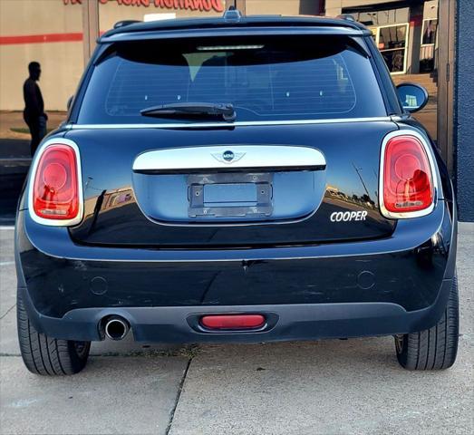 Photo of 2015 Midnight Black Metallic MINI Hardtop