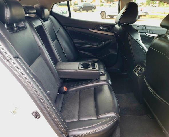 Photo of 2017 Brilliant Silver Nissan Maxima