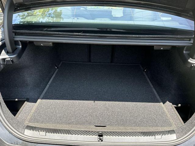 Photo of 2024 Dark Graphite Metallic BMW 530