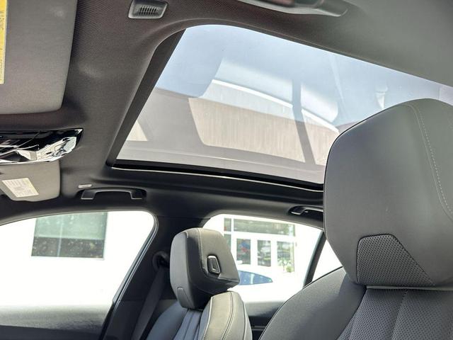 Photo of 2024 Dark Graphite Metallic BMW 530