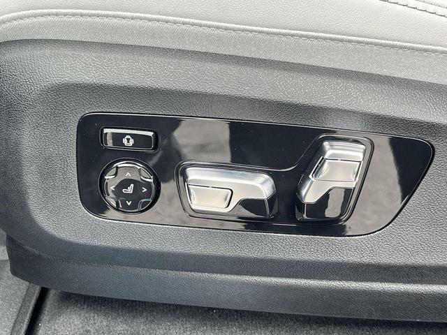 Photo of 2026 Black Sapphire Metallic BMW X5