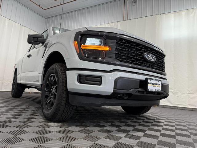 Photo of 2025 Oxford White Ford F-150