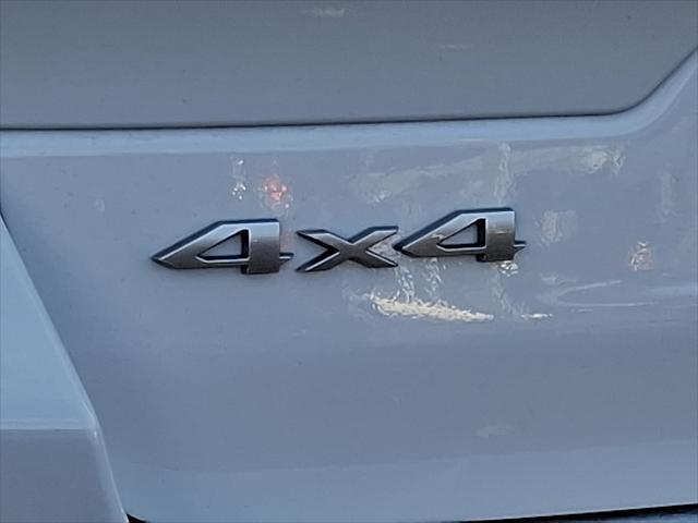 Photo of 2025 Bright White Clearcoat Jeep Grand Cherokee
