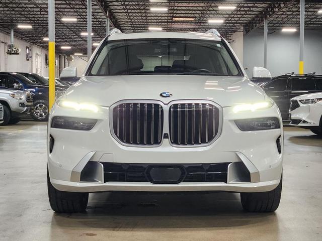 Photo of 2024 White BMW X7