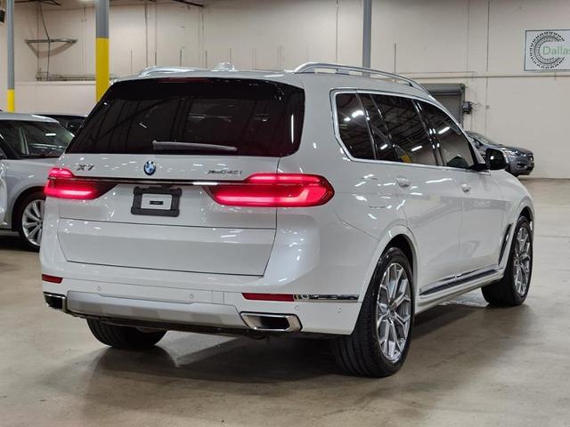 Photo of 2024 White BMW X7