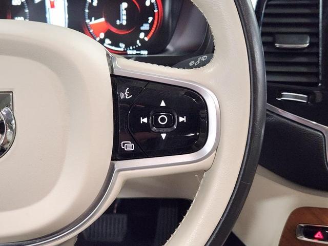 Photo of 2020 Gray Volvo XC90