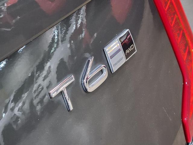 Photo of 2020 Gray Volvo XC90