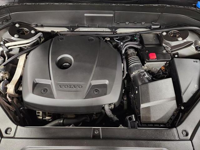 Photo of 2020 Gray Volvo XC90