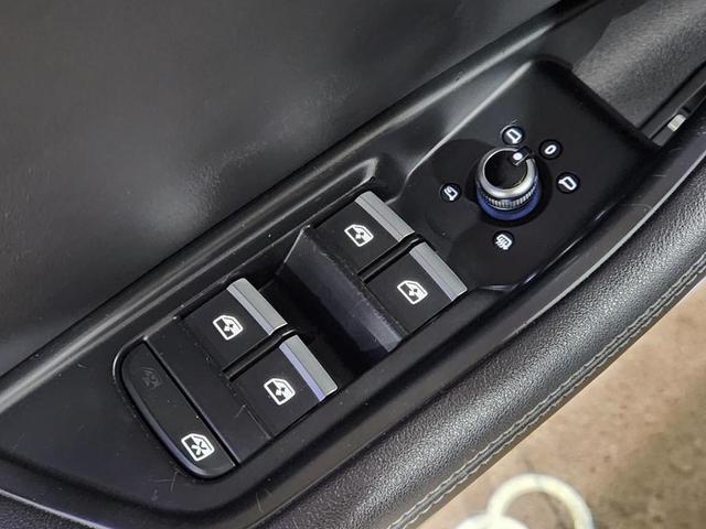 Photo of 2018 Mythos Black Metallic Audi S5
