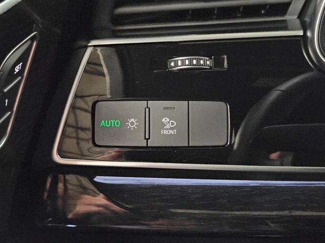 Photo of 2025 Mythos Black Metallic Audi Q7