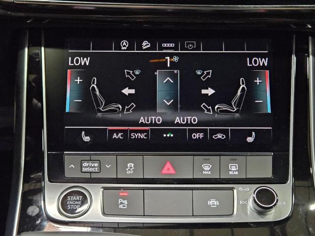 Photo of 2025 Mythos Black Metallic Audi Q7