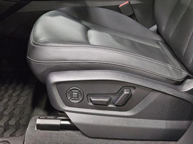 Photo of 2025 Mythos Black Metallic Audi Q7