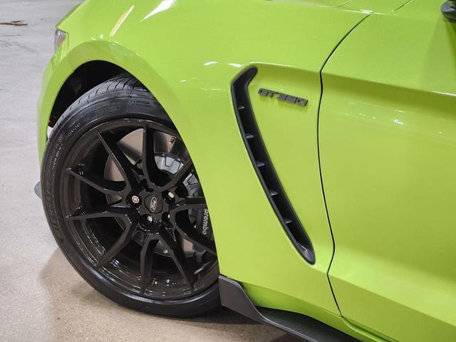 Photo of 2020 Green Ford Shelby GT350