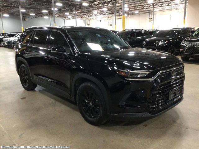 Photo of 2024 Midnight Black Metallic Toyota Grand Highlander