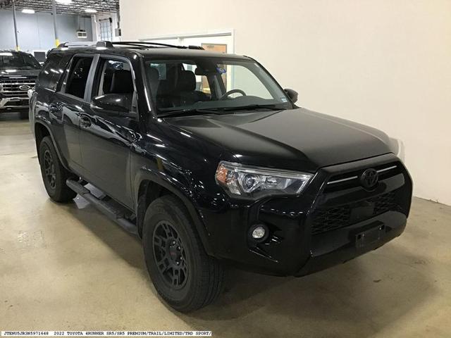 Photo of 2022 Midnight Black Metallic Toyota 4Runner