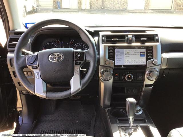 Photo of 2022 Midnight Black Metallic Toyota 4Runner