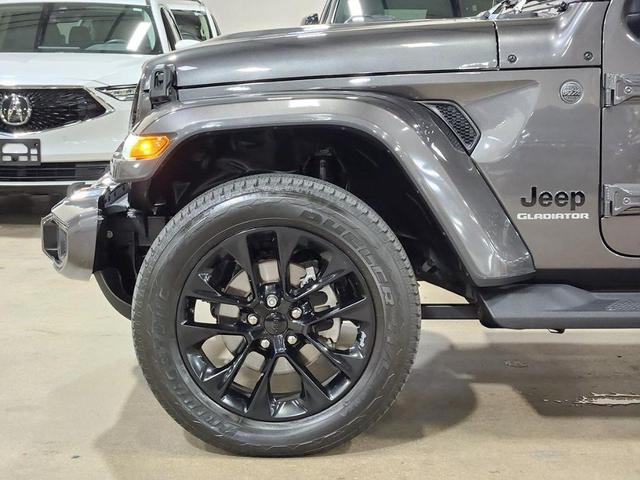 Photo of 2021 Gray Jeep Gladiator