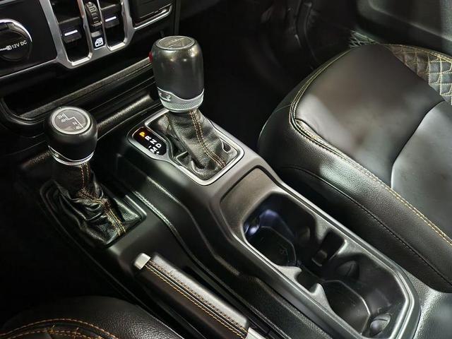 Photo of 2021 Gray Jeep Gladiator