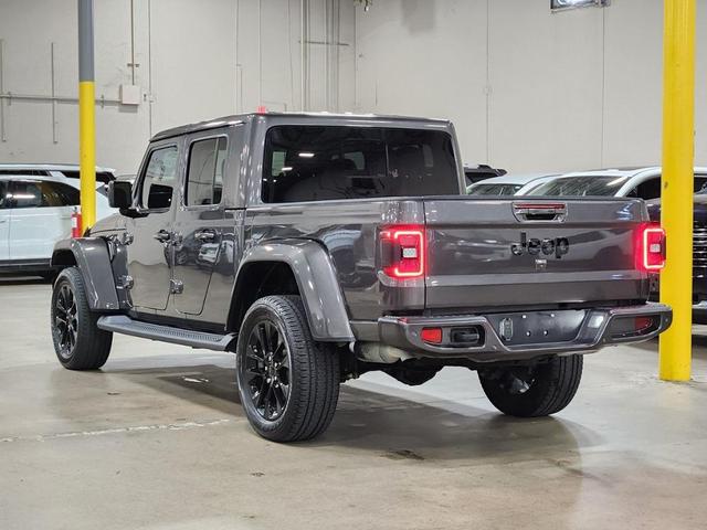 Photo of 2021 Gray Jeep Gladiator